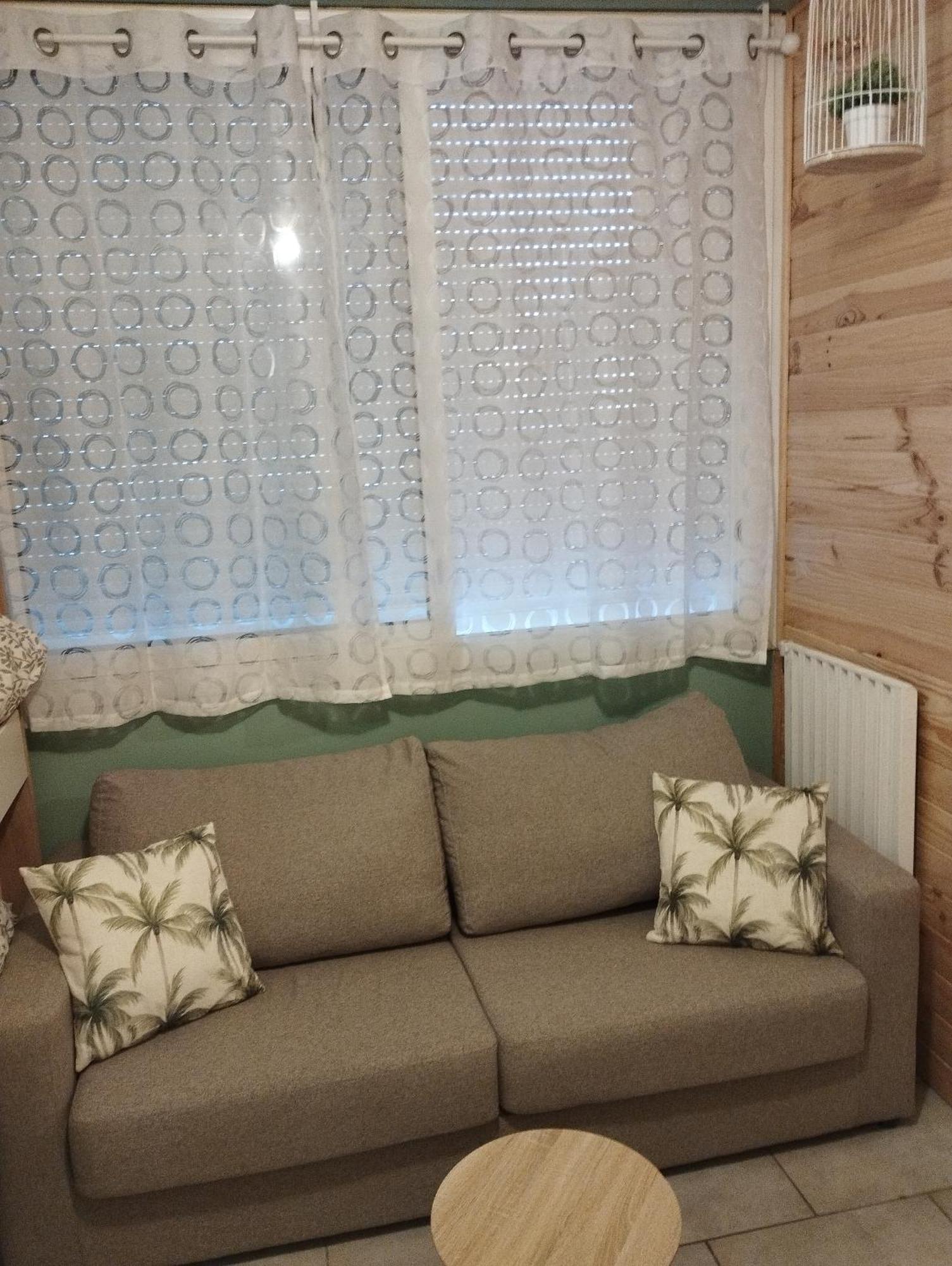 Chambrette Boulevard Des Pyrenees Hypercentre 10M Carre Wc Sur Le Palier, Porte40 Pau Eksteriør bilde